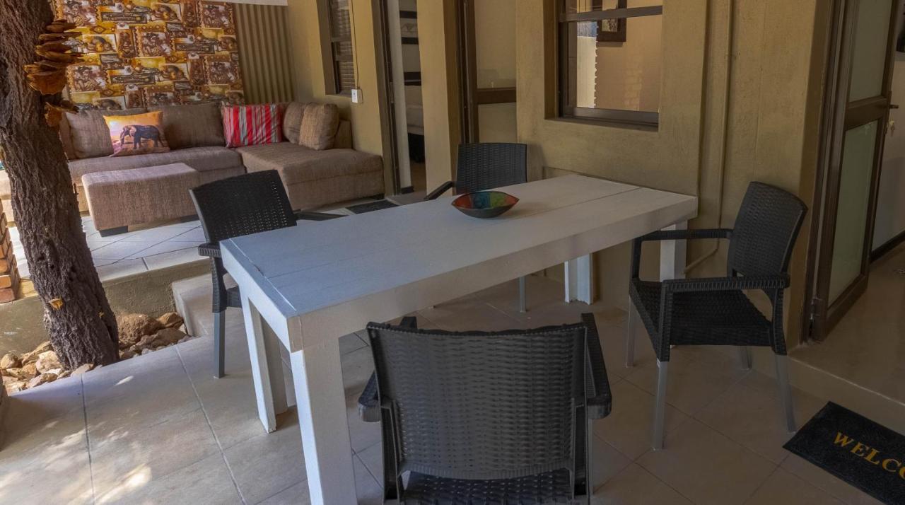 African Sky Villas Marloth Park Esterno foto