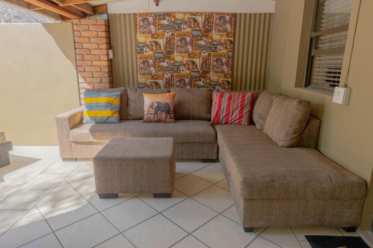 African Sky Villas Marloth Park Esterno foto